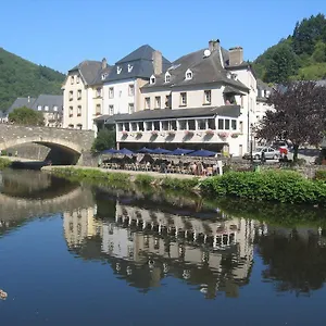 De L'our Hotel